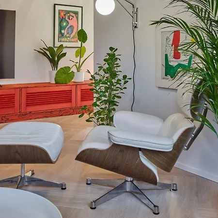 Apartment Pop Haus